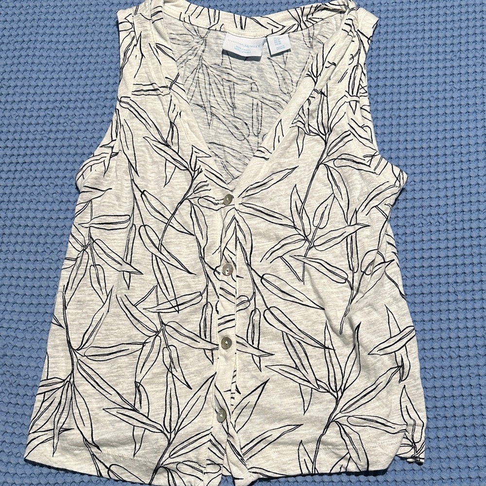 Cynthia Rowley Cream and Black Leaf Print Button Down Shirt